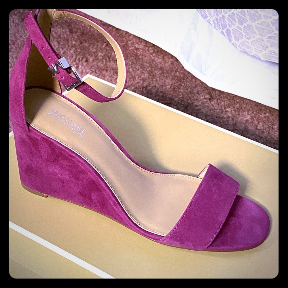 SOLD! Michael Kors Fiona Wedge